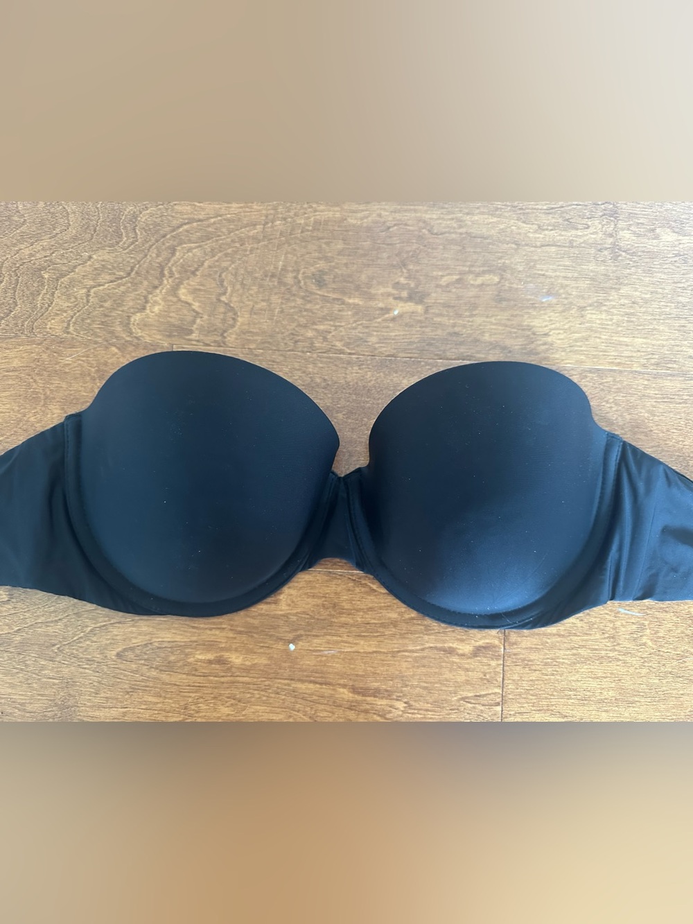 Black Strapless Victorias Secret Bra NWOT 34D